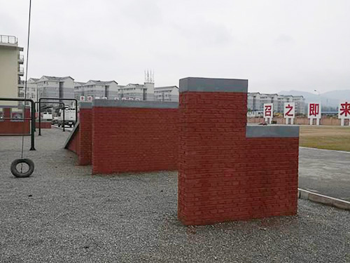 新疆300米障碍训练场器材｜高墙