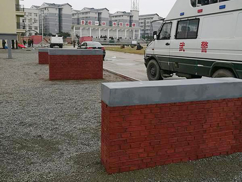 新疆300米障碍训练场器材｜连续矮墙